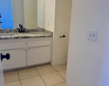 27535 Lakeview - Photo Thumbnail 7