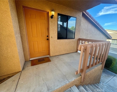 27535 Lakeview - Photo Thumbnail 1