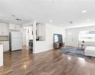 8827 Sylmar - Photo Thumbnail 3