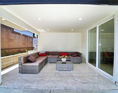 4700 Topanga Canyon - Photo Thumbnail 23