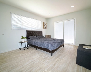 4700 Topanga Canyon - Photo Thumbnail 17