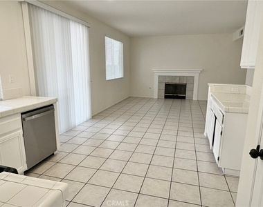 12240 Knightsbridge - Photo Thumbnail 7