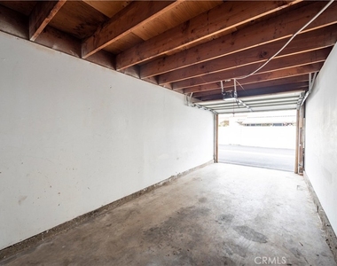 1439 N Elderberry Avenue - Photo Thumbnail 30