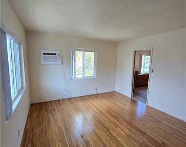 502 Cypress Avenue - Photo Thumbnail 13