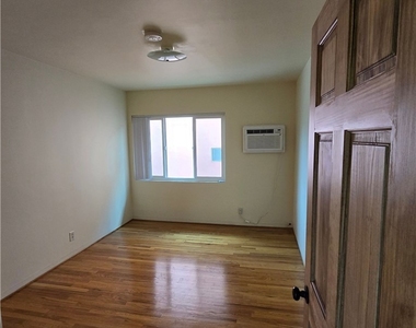 502 Cypress Avenue - Photo Thumbnail 4