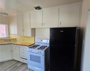 502 Cypress Avenue - Photo Thumbnail 16