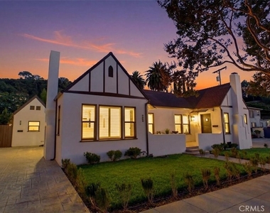 900 Brier Lane - Photo Thumbnail 12
