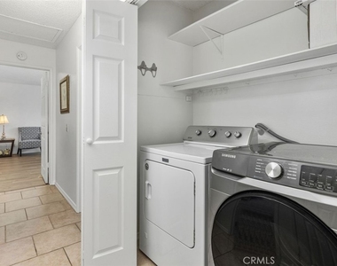 1130 W Huntington Drive - Photo Thumbnail 14