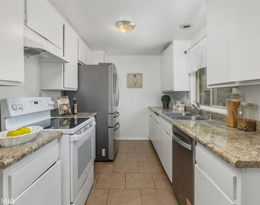 1130 W Huntington Drive - Photo Thumbnail 11