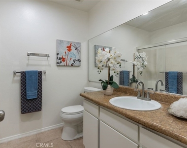 1130 W Huntington Drive - Photo Thumbnail 15