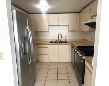 1522 S Baldwin Avenue - Photo Thumbnail 15