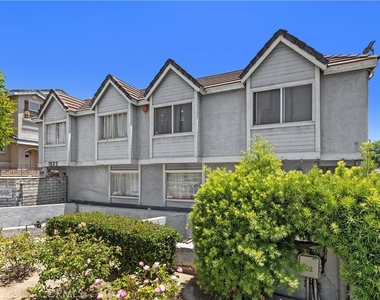 1522 S Baldwin Avenue - Photo Thumbnail 4