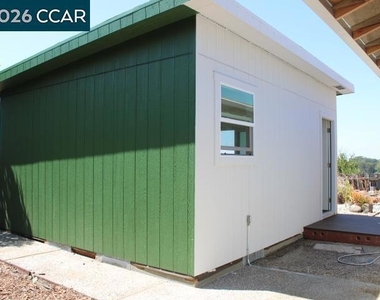 190 Iris Rd - Photo Thumbnail 39