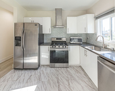 801 N Alexandria Avenue - Photo Thumbnail 1