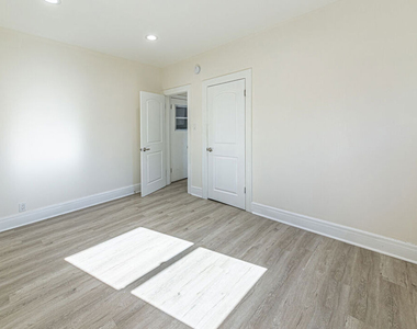 801 N Alexandria Avenue - Photo Thumbnail 8