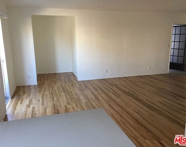 149 S Hayworth Avenue - Photo Thumbnail 11
