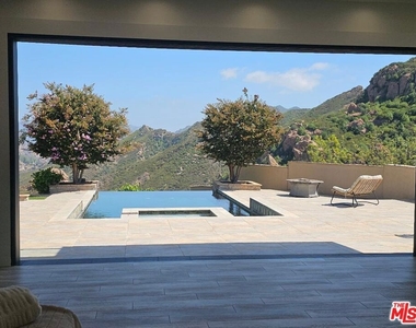 1700 Cadenhorn Drive - Photo Thumbnail 3