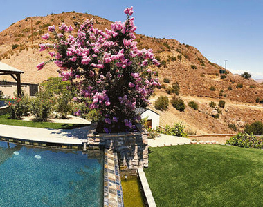 1700 Cadenhorn Drive - Photo Thumbnail 13