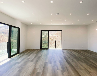 1700 Cadenhorn Drive - Photo Thumbnail 17