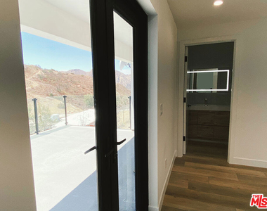 1700 Cadenhorn Drive - Photo Thumbnail 18