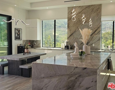 1700 Cadenhorn Drive - Photo Thumbnail 11