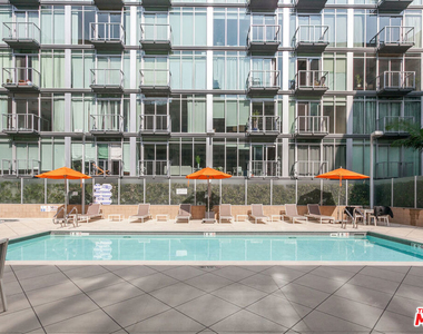 645 W 9th Street - Photo Thumbnail 23
