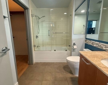 645 W 9th Street - Photo Thumbnail 12
