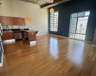 645 W 9th Street - Photo Thumbnail 2