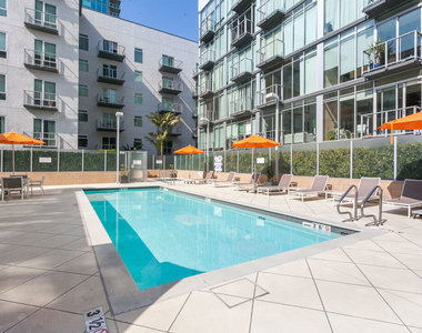 645 W 9th Street - Photo Thumbnail 22