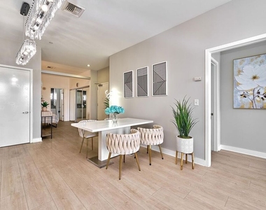 3810 Wilshire Boulevard - Photo Thumbnail 5
