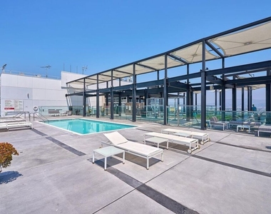 3810 Wilshire Boulevard - Photo Thumbnail 40