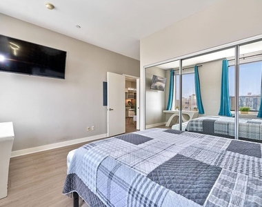 3810 Wilshire Boulevard - Photo Thumbnail 22