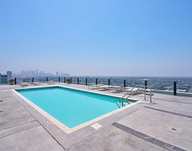 3810 Wilshire Boulevard - Photo Thumbnail 37
