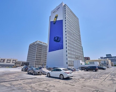 3810 Wilshire Boulevard - Photo Thumbnail 45