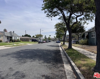 2504 W 85th Street - Photo Thumbnail 13
