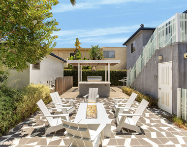 1446 Yale Street - Photo Thumbnail 8