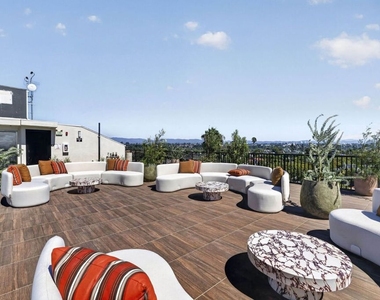 1808 Lincoln Boulevard - Photo Thumbnail 17