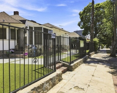 2910 Budlong Avenue - Photo Thumbnail 1