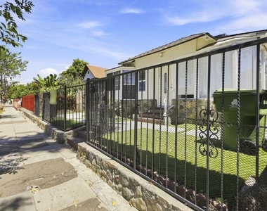 2910 Budlong Avenue - Photo Thumbnail 2