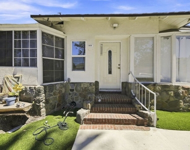 2910 Budlong Avenue - Photo Thumbnail 4