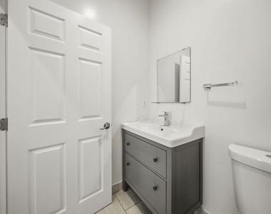 2910 Budlong Avenue - Photo Thumbnail 32