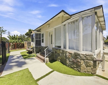 2910 Budlong Avenue - Photo Thumbnail 5