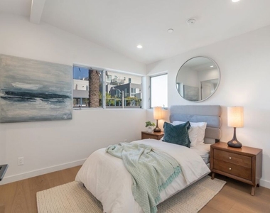 7150 Willoughby Avenue - Photo Thumbnail 29