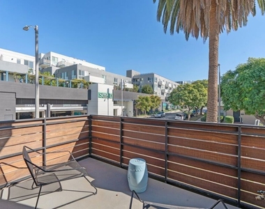7150 Willoughby Avenue - Photo Thumbnail 20