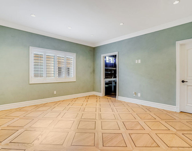 4520 Fulton Avenue - Photo Thumbnail 9