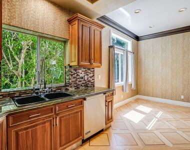 4520 Fulton Avenue - Photo Thumbnail 5