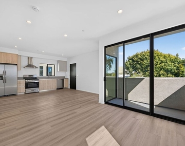 1853 12th Street - Photo Thumbnail 4