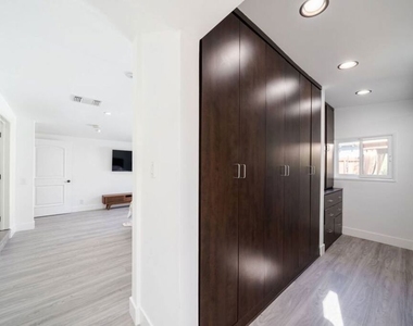 11331 Isleta Street - Photo Thumbnail 34