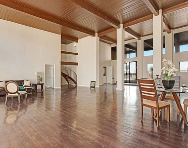 600 E Olive Avenue - Photo Thumbnail 6