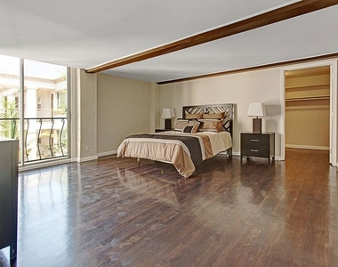 600 E Olive Avenue - Photo Thumbnail 9